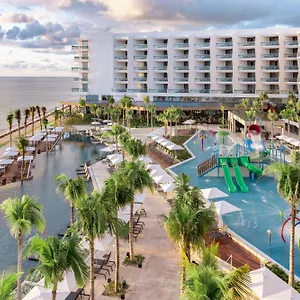 Resort Hilton Cancun, An