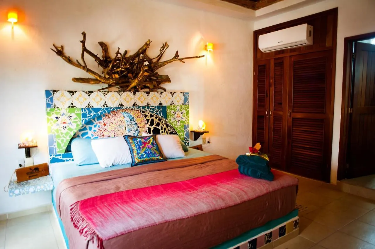 Nacional Beach Club & Bungalows Mahahual