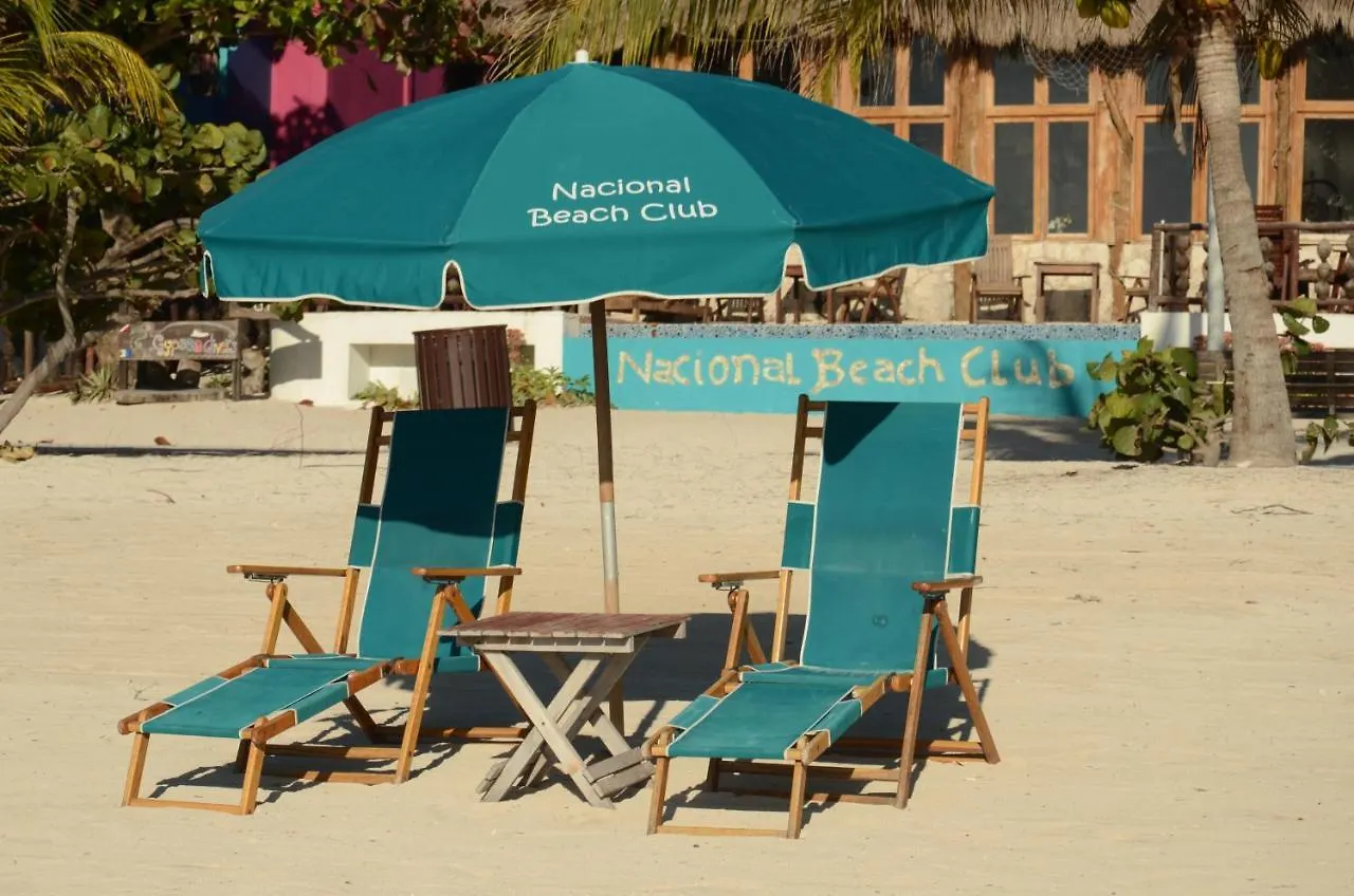 Nacional Beach Club & Bungalows Mahahual