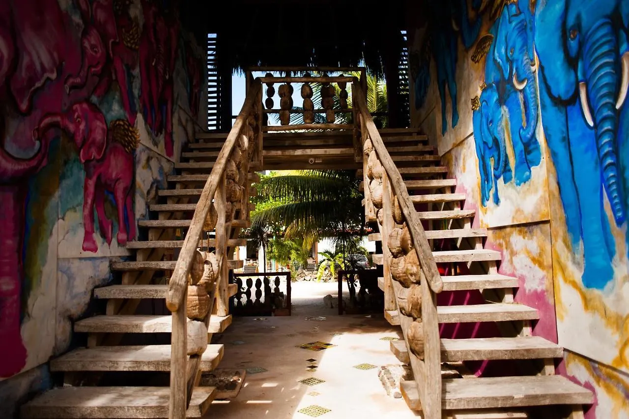 Otel Nacional Beach Club & Bungalows Mahahual