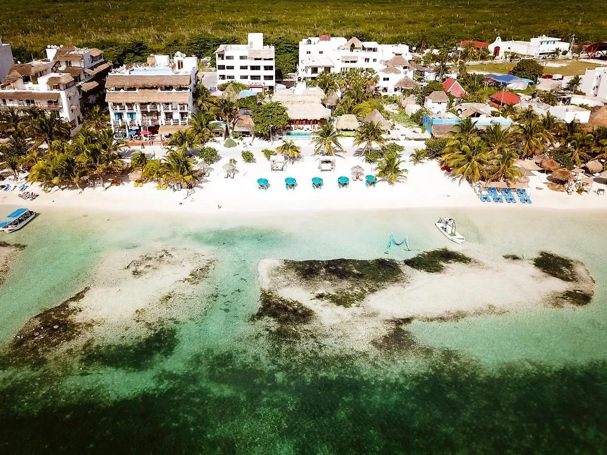 Nacional Beach Club & Bungalows Mahahual 3*,  Meksika