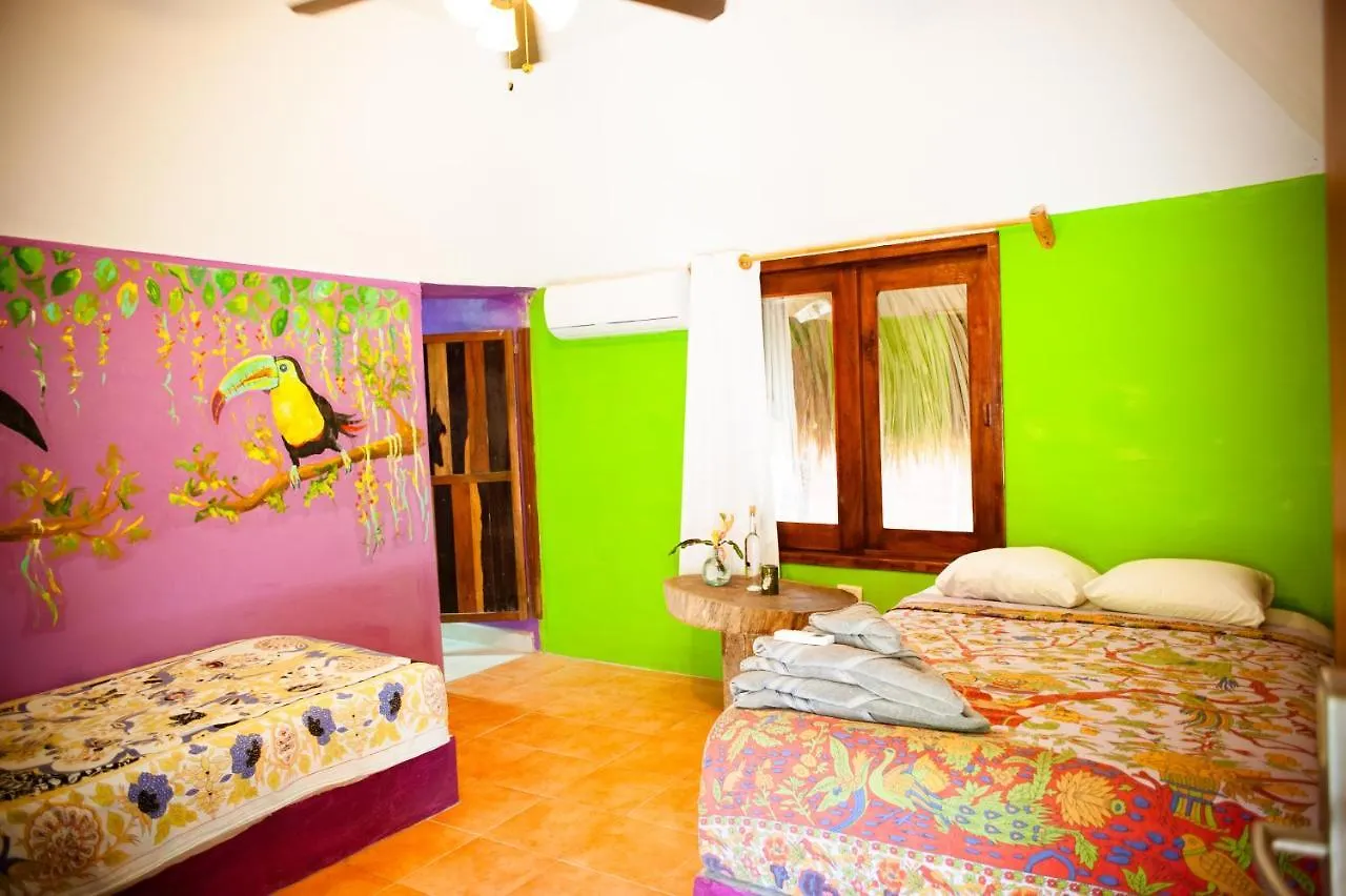 Nacional Beach Club & Bungalows Mahahual 3*,
