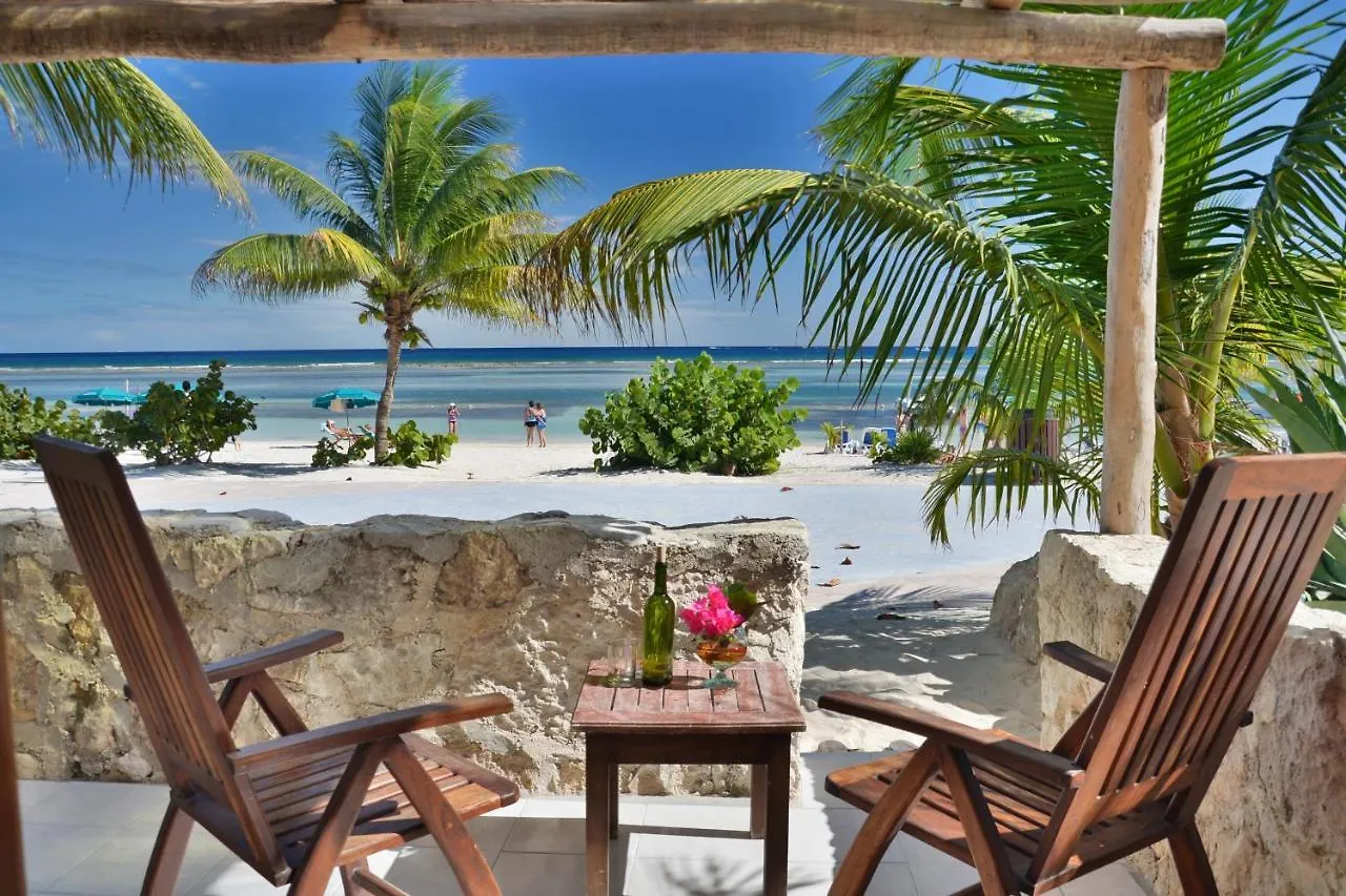 Nacional Beach Club & Bungalows Mahahual 3*,
